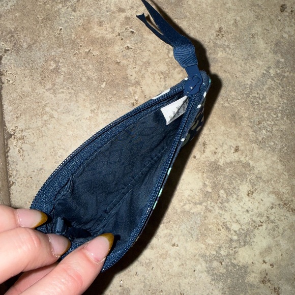 Vera Bradley Blue and White Patterned Keychain Wallet - Picture 4 of 4